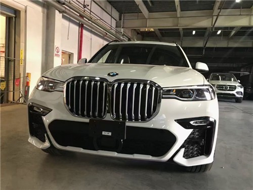 2021款宝马X7顶尖SUV 现车优惠放心选购