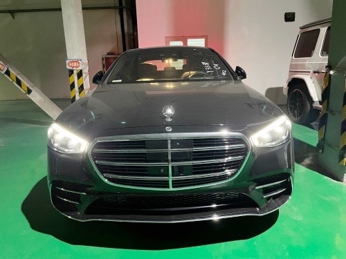 2022款新一代奔驰S500现车五一优惠活动