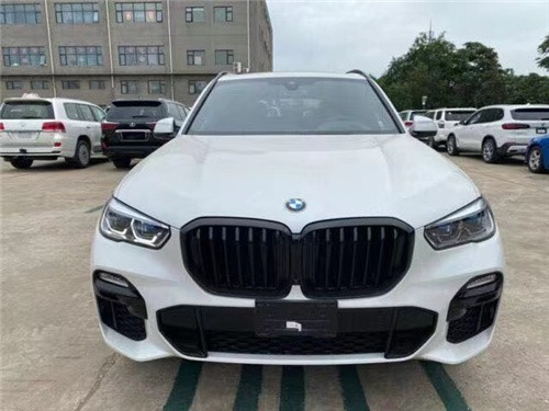 进口2021款宝马X5 五一价格回落60万起