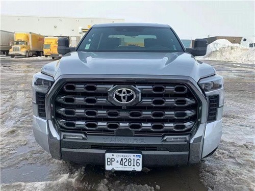 2022款丰田坦途铂金版新款皮卡车优惠多