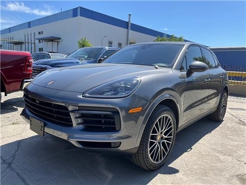 2021款保时捷卡宴现车80万起优惠提回家