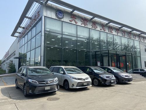 进口丰田塞纳2.5油混报价配置图片参数