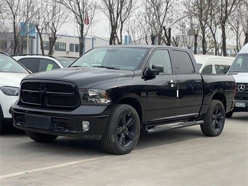 道奇公羊皮卡中的劳斯莱斯首付只付10万