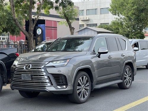 2022款中东版雷克萨斯LX600天津200万起