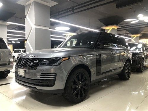 2022款路虎行政P400港口现车125万