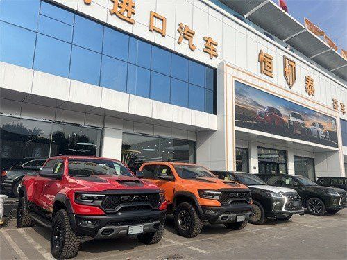 上路最抢眼大型皮卡道奇霸王龙值得拥有