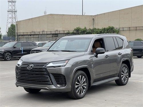 2022款雷克萨斯LX600现车降价近十万
