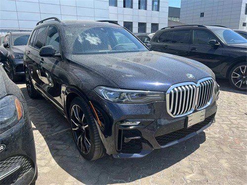 全新22款宝马X7天津现车优惠10万让利