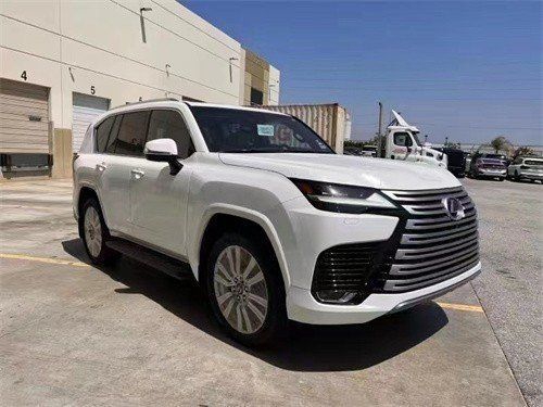 2022款雷克萨斯LX600 现车低售彰显豪华