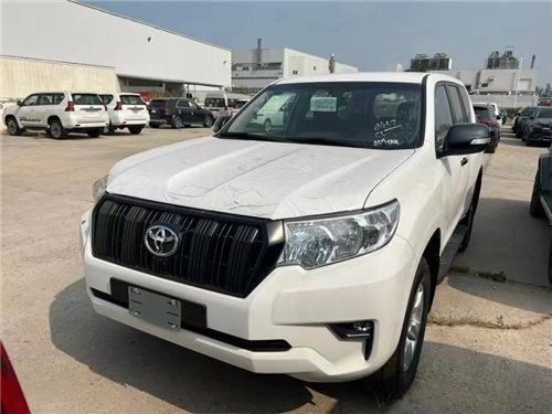 22款丰田霸道2800柴油版国六现车仅57万