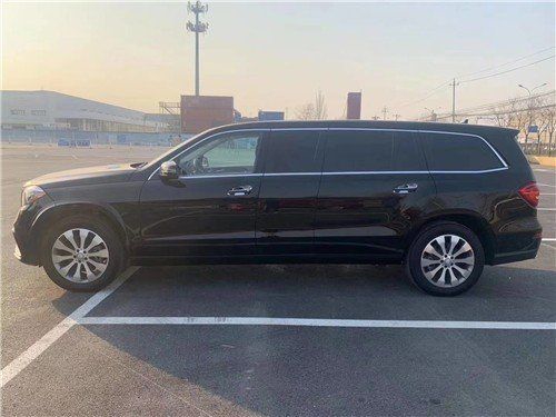 20款奔驰GLS580加长版豪华四座现车价格