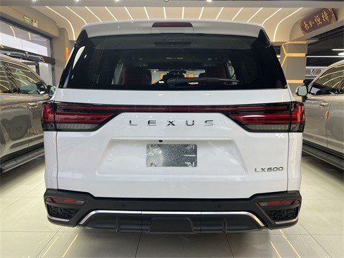 雷克萨斯LX600 优惠促销清仓惠动送豪礼