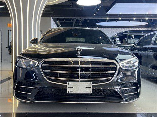 22款奔驰S500港口现车优惠 120万提车