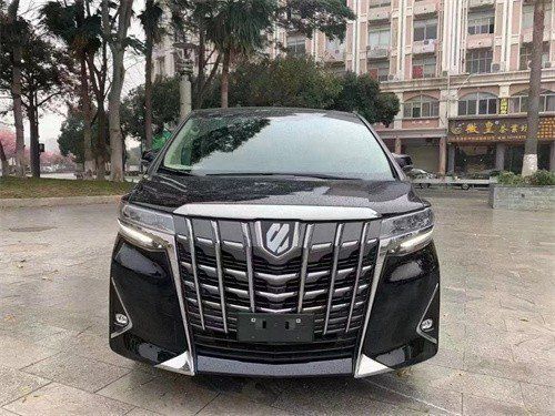 2023年最新款丰田埃尔法 详细配置报价