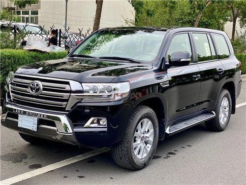 2022款丰田酷路泽4600硬派强悍越野出售