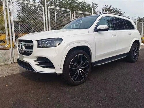 23款奔驰GLS580澎湃动力 现车最新政策