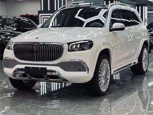 22款升级四座迈巴赫GLS600 落地价150万