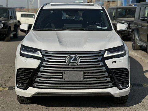 雷克萨斯LX600 3.5T港口现车优惠几十万