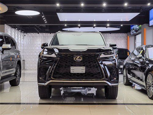 雷克萨斯LX600再次提升家族越野地位