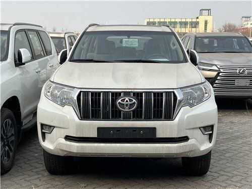 2022款丰田霸道4000三层首付店内可分期