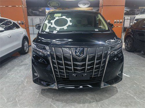 丰田埃尔法3.5即将绝版价格小幅回升