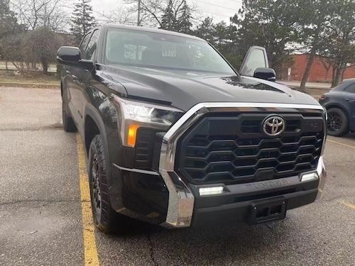 丰田坦途3.5T越野版新到港一批性能强悍