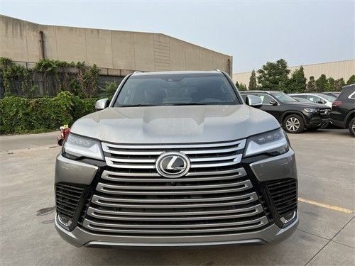 23款雷克萨斯LX600现车165万超低价出