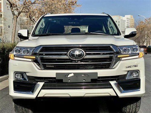 2021款国六酷路泽5700天津港口价格配置