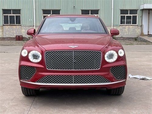 24款宾利添越全新上市 现车惊艳价开售