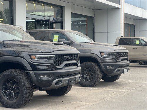 23款道奇霸王龙6.2T 一级包降至80万