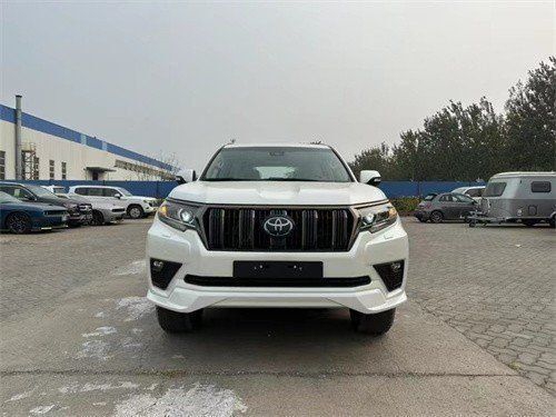 2023款丰田霸道4000天窗后挂现车特价