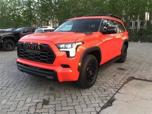 2023款丰田红杉首付20万新车即可开回家