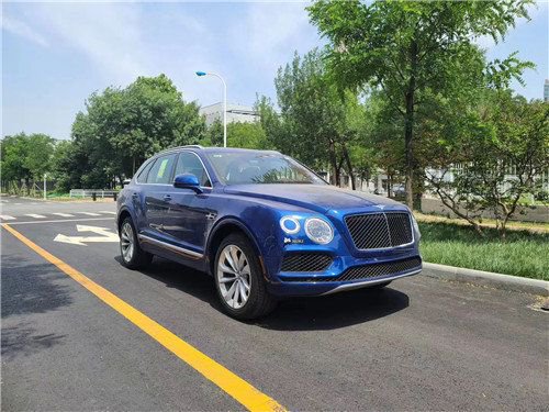 20款宾利添越 巨幅优惠送好礼 现车