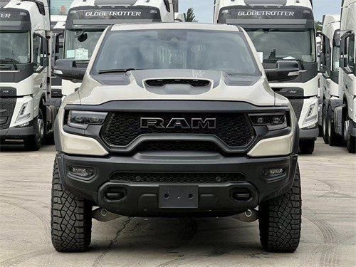 23款道奇霸王龙6.2T无敌动力83万最低价