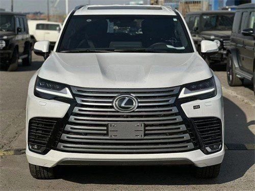 2023款雷克萨斯LX600现车热卖降价出售