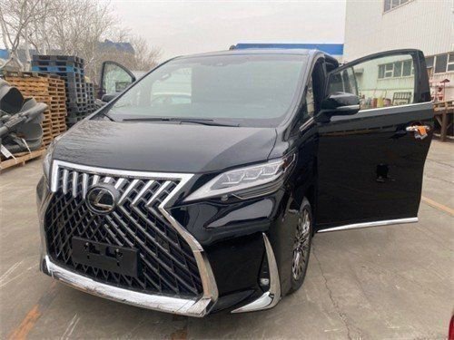 23款雷克萨斯LM350港口现车优惠30万起