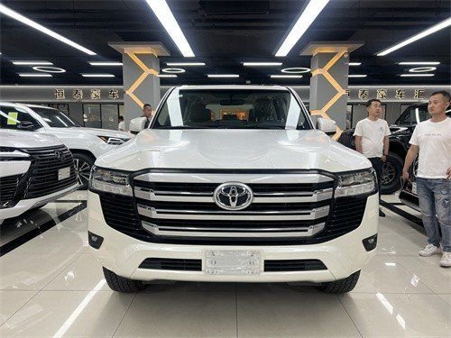 2023款丰田酷路泽LC300现车价格80多万