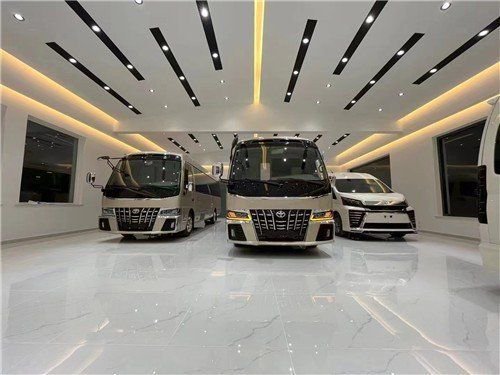 丰田考斯特10座 豪华商务车报价及图片