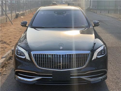 22款奔驰迈巴赫S560现车演绎极致奢华