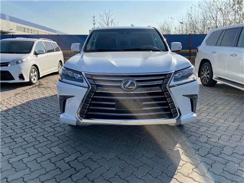 新款雷克萨斯LX570中东版港口优惠30万