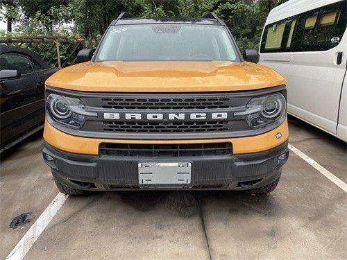 2022款福特烈马荒地版2.0T售价20余万