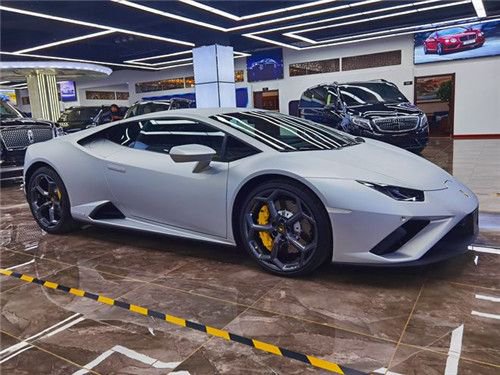 2023款兰博基尼小牛报价 王者霸气归来