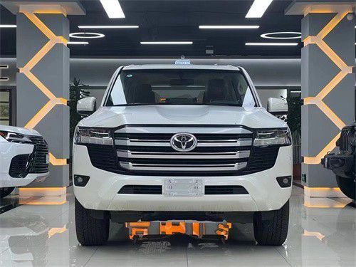 23款丰田酷路泽LC300降价销售赔钱甩卖