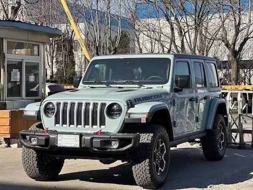 23款吉普牧马人2.0T加版现车降价5万