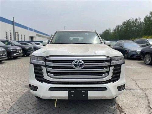 23款丰田酷路泽3.5TT全系配置详细解析