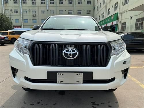 23款丰田霸道2700TX丐版报价四十来万