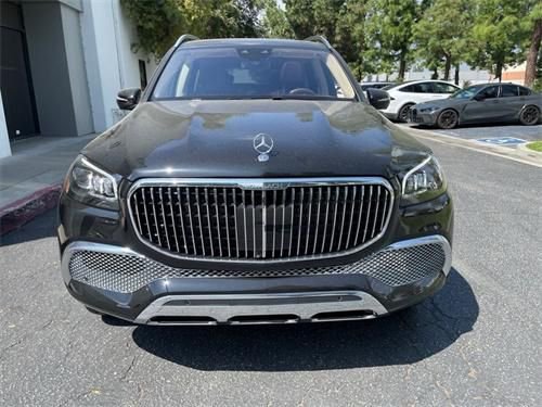 23款迈巴赫GLS600玛奇朵双拼最新落地价