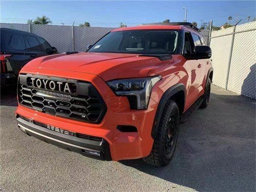 23款丰田红杉3.5混动SUV 堪称王者典范