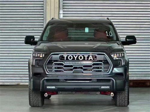 23款丰田红杉大型城市SUV天津优惠30万