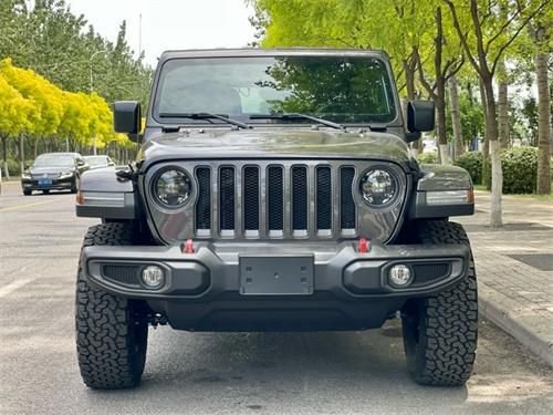 23款加版牧马人罗宾汉2.0T高配现车优惠